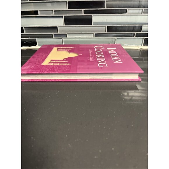 Indian Cooking The Food and the Lifestyle Beverly Leblanc - Picture 4 of 7